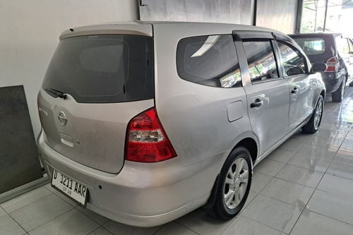 Dijual 2013 Nissan Grand Livina 1.5 SV CVT bekas