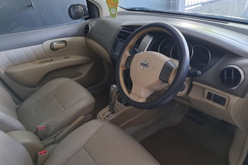 2010 Nissan Grand Livina 1.5 XV AT tua