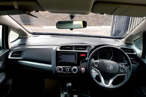 2015 Honda Jazz RS CVT bekas