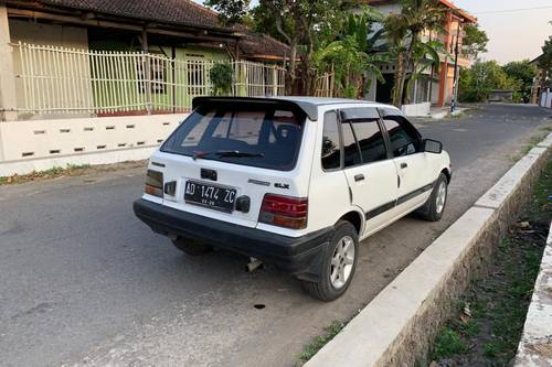 1989 Suzuki Carreta 1 bekas
