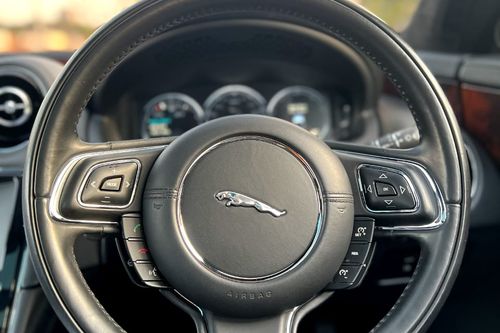 Used 2013 Jaguar XJL 3.0 V6 A/T