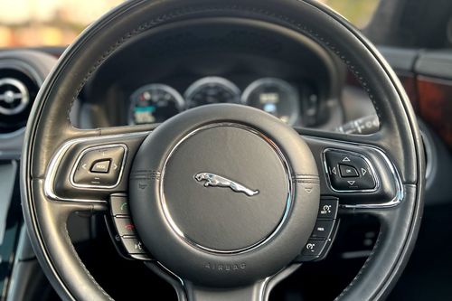 Used 2013 Jaguar XJL 3.0 V6 A/T