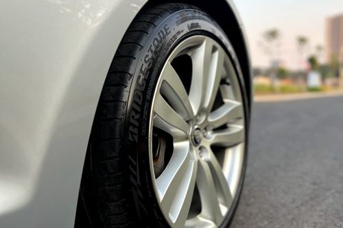 Used 2013 Jaguar XJL 3.0 V6 A/T