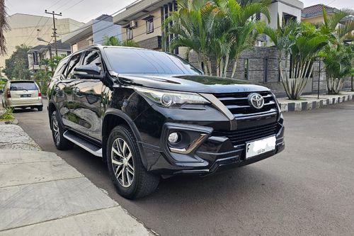 2016 Toyota Fortuner 4X2 2.7L AT