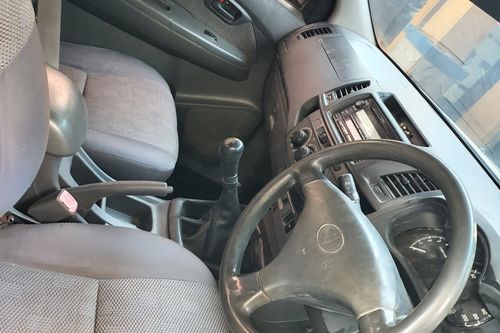 2nd Hand 2012 Toyota Hilux Double Cabin E 2.5L MT