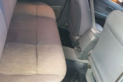 Second hand 2012 Toyota Hilux Double Cabin E 2.5L MT 