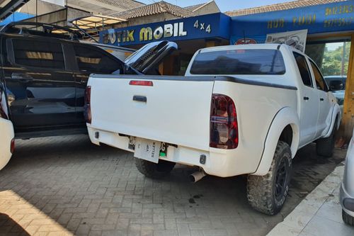 Used 2012 Toyota Hilux Double Cabin E 2.5L MT