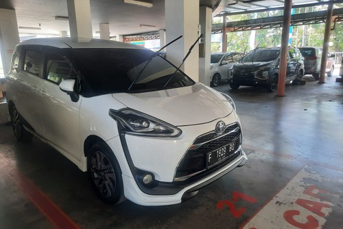 2017 Toyota Sienta 1.5L Q AT bekas