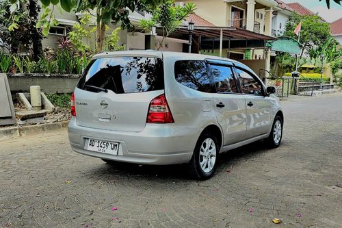 Used 2013 Nissan Grand Livina 1.5 SV MT