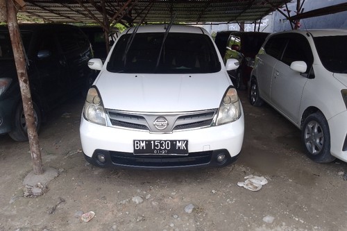 2009 Nissan Grand Livina  1.5 XV MT