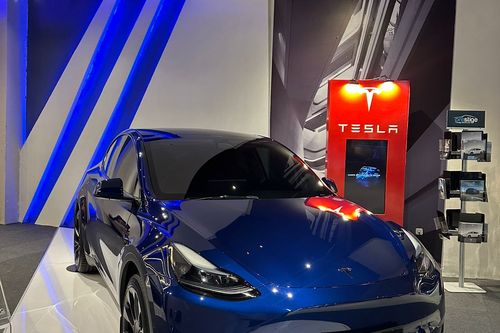 2023 Tesla Model X Long Range