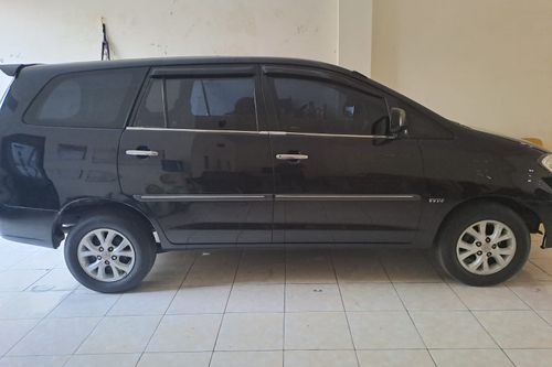 2005 Toyota Kijang Innova 2.0 V AT tua