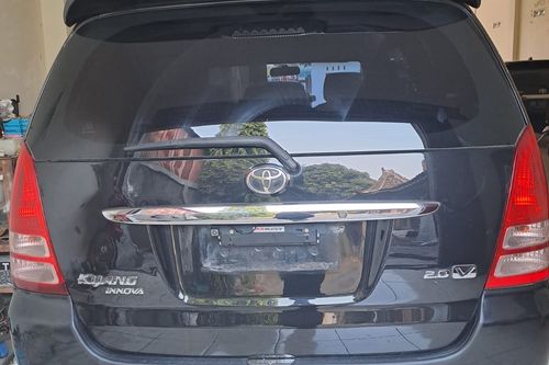 Dijual 2005 Toyota Kijang Innova 2.0 V AT bekas