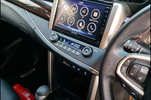 2022 Toyota Innova 2.4L V Diesel AT bekas