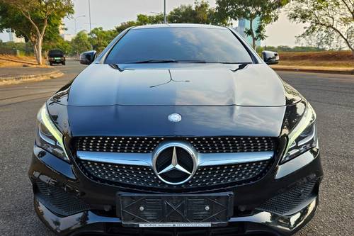 2017 Mercedes Benz CLA-Class  200 AMG Line