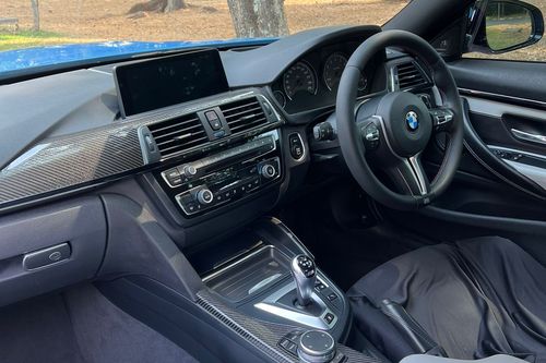 2015 BMW M4 Coupe 3.0 L AT tua