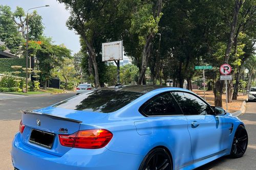 2015 BMW M4 Coupe 3.0 L AT bekas