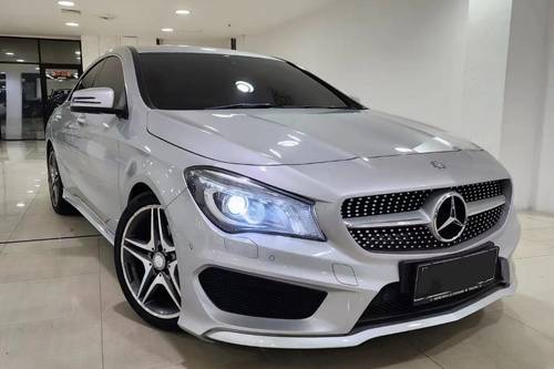 2015 Mercedes Benz CLA-Class  200 AMG Line