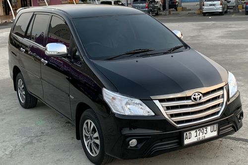 2011 Toyota Kijang Innova 2.5 V MT DIESEL