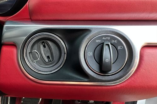 2014 Porsche Cayman 2.7 Coupe bekas