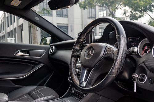2013 Mercedes Benz A-Class 200 URBAN bekas