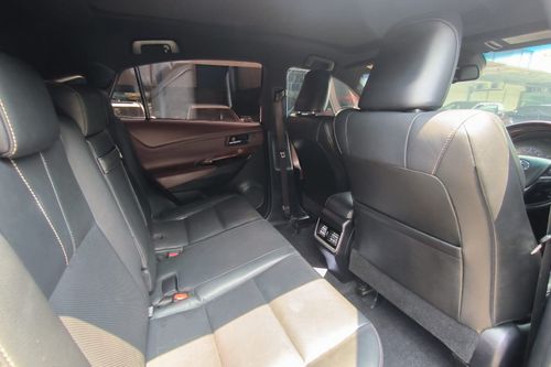 Old 2015 Toyota Harrier 2.0L AT