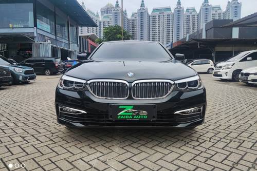 2018 BMW 5 Series Sedan 530i Opulence bekas