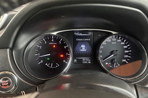 2015 Nissan X Trail XT 2.5 XTRONIC CVT AT bekas