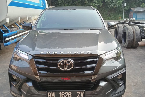 2020 Toyota Fortuner SRZ 4X2 TRD 2.7L AT