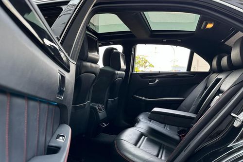 2015 Mercedes Benz E-Class E CLASS E 400 CKD A/T tua