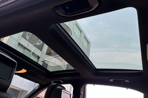 Dijual 2015 Mercedes Benz E-Class E CLASS E 400 CKD A/T bekas