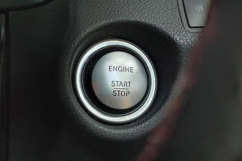 Dijual 2015 Mercedes Benz E-Class E CLASS E 400 CKD A/T bekas