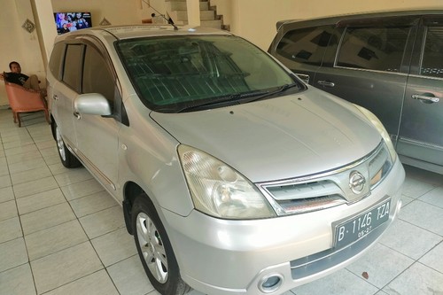 2012 Nissan Grand Livina 1.5 XV MT bekas
