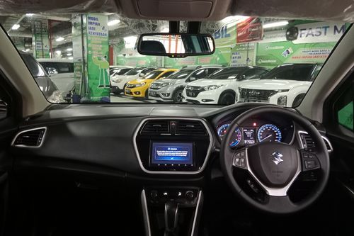 2017 Suzuki SX4 S Cross CROSS ROAD AT tua