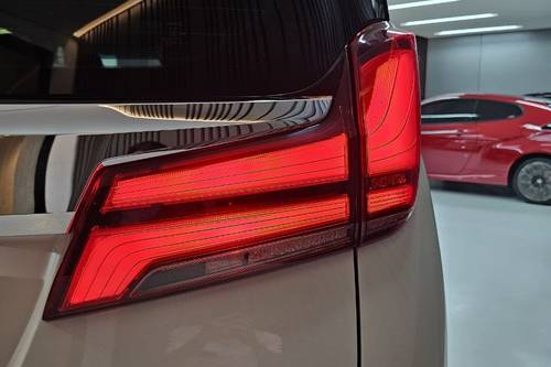 2019 Toyota Alphard  2.5 G A/T