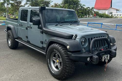 2014 Jeep Gladiator Rubicon bekas