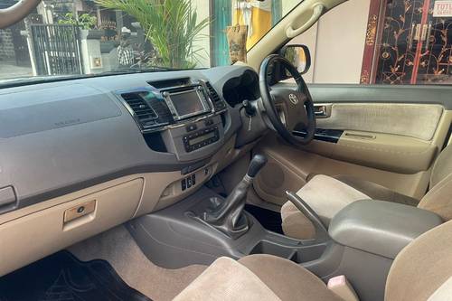 2012 Toyota Fortuner DIESEL G 4X4 2.4 AT tua