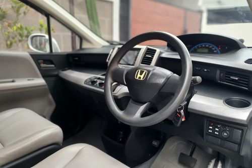 Beli mobil bekas
