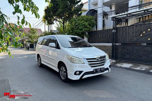 2015 Toyota Innova BENSIN V LUXURY 2.0L AT bekas