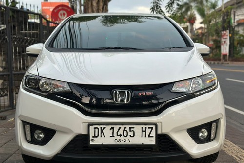 2015 Honda Jazz  A/T bekas