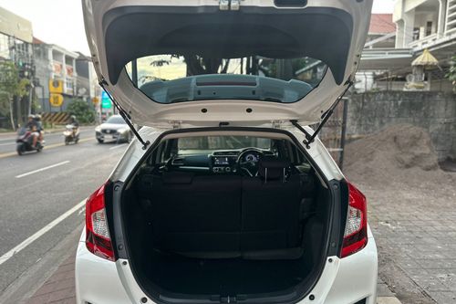 Beli mobil bekas
