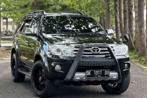 2010 Toyota Fortuner  2.7 G LUX AT bekas