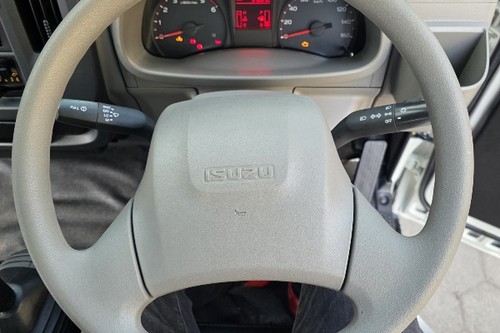 2025 Isuzu Traga 2.5 PU M/T bekas