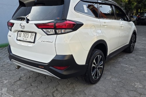 2018 Daihatsu Terios R A/T bekas