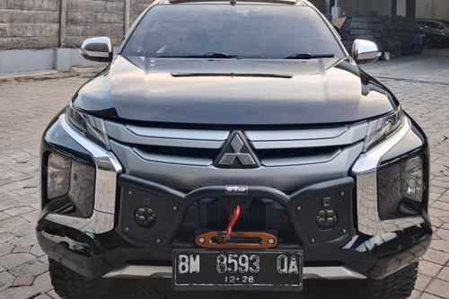 2021 Mitsubishi Triton Double Cab Ultimate 4x4 AT bekas