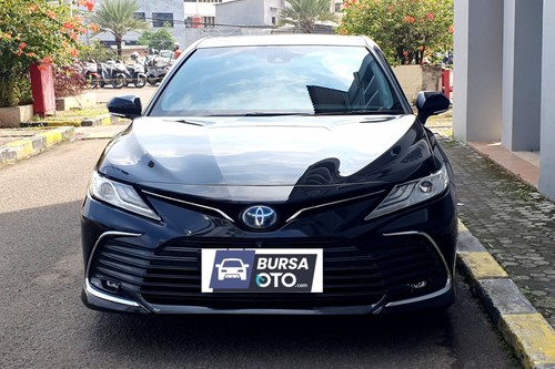 2022 Toyota Camry Hybrid 2.5 HV bekas
