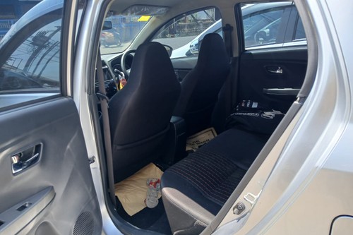 Dijual 2021 Daihatsu Ayla 1.2L R AT DLX bekas