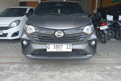 2023 Daihatsu Sigra 1.2 R MT bekas