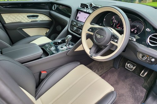 Dijual 2022 Bentley Bentayga 4.0 L bekas