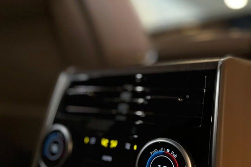 2023 Land Rover Range Rover Vogue VOGUE 3.0 LWB bekas